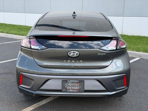 Used 2020 Hyundai Ioniq SE FWD image 6