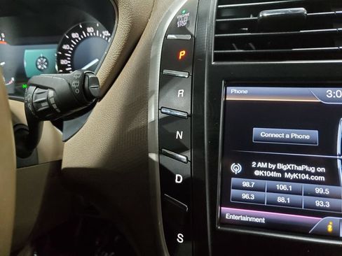 Used 2015 Lincoln MKC FWD w/ Equipment Group 102A Reserve image 17
