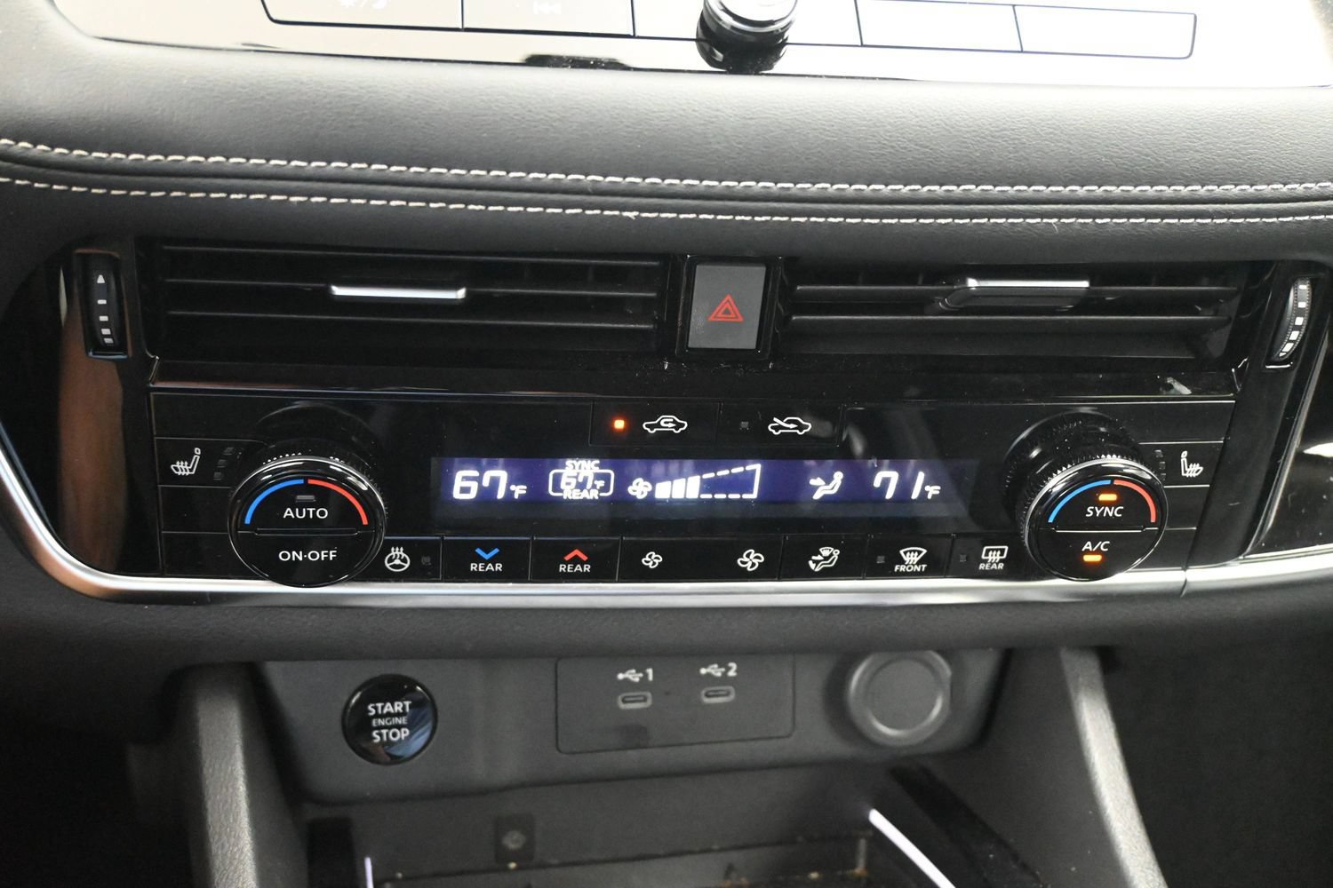 Certified 2025 Nissan Rogue SL w/ Tech Package AWD/4WD image 18