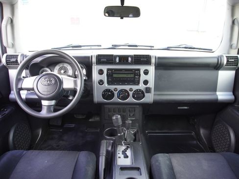 Used 2008 Toyota FJ Cruiser 4WD image 10
