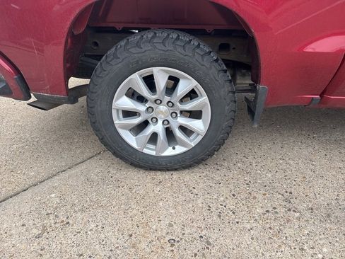 Used 2022 Chevrolet Silverado 1500 Custom w/ LPO, Dark Essentials Package image 7