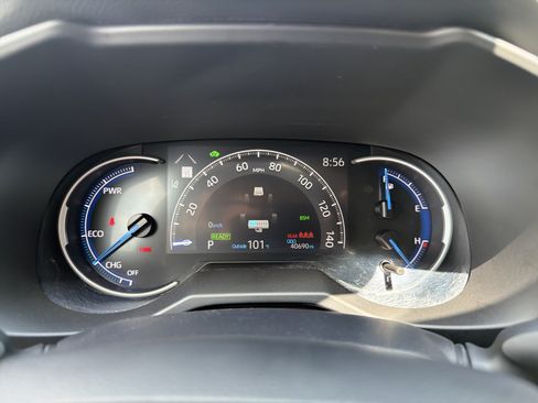Certified 2024 Toyota RAV4 LE AWD/4WD image 12