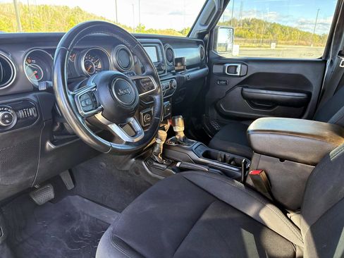 Used 2020 Jeep Gladiator Sport w/ Quick Order Package 24S image 33