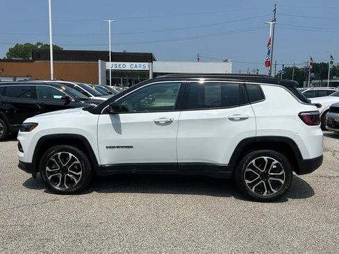 Used 2024 Jeep Compass Limited image 6