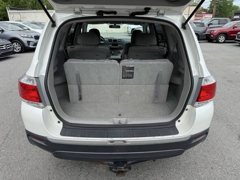 Used 2011 Toyota Highlander 4WD w/ Tech Pkg image 27