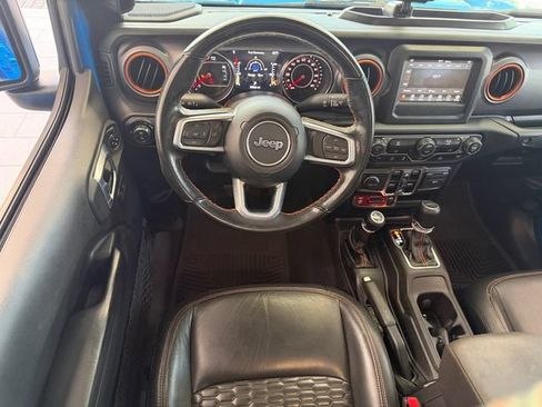 Used 2021 Jeep Gladiator Mojave w/ LED Lighting Group AWD/4WD image 9