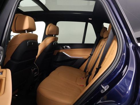 Used 2025 BMW X5 sDrive40i image 11