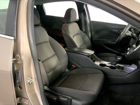 Used 2024 Chevrolet Malibu LT FWD image 7