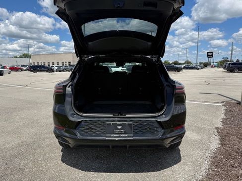 Used 2024 Chevrolet Equinox EV RS FWD image 13