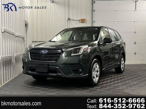 Used 2024 Subaru Forester AWD/4WD image 1