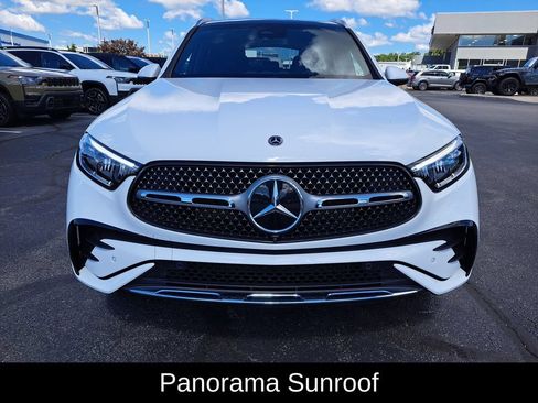 Used 2024 Mercedes-Benz GLC 300 4MATIC image 8