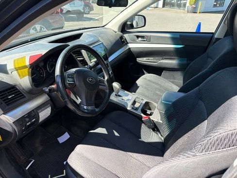 Used 2012 Subaru Legacy 2.5i Premium w/ All-Weather Pkg AWD/4WD image 4