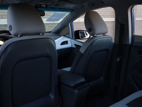 Used 2020 Chevrolet Bolt LT image 18