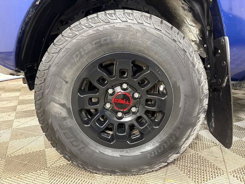 Used 2015 Toyota Tacoma PreRunner w/ SR5 Package image 13