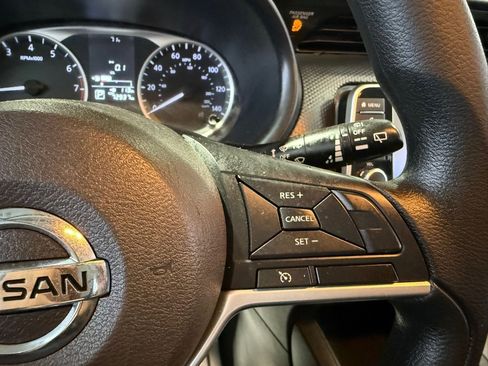 Used 2021 Nissan Kicks S FWD image 16