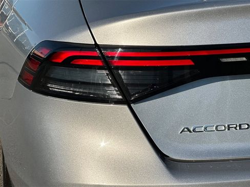 Certified 2025 Honda Accord LX image 30