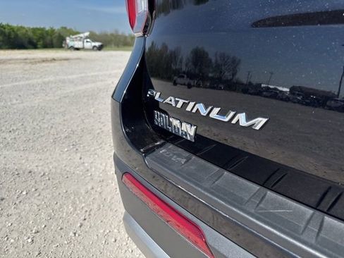 Used 2025 Ford Explorer Platinum w/ LUX Leather Package image 9