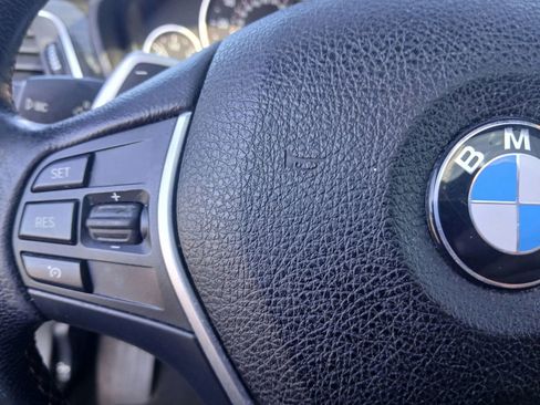 Used 2017 BMW 330i Sedan w/ Driver Assistance Package image 30