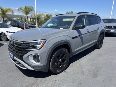 New 2026 Volkswagen Atlas Peak Edition AWD/4WD image 5