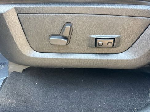 Used 2018 RAM 1500 Sport w/ Convenience Group image 18