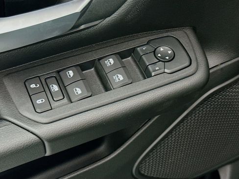New 2026 RAM 1500 Express AWD/4WD image 17