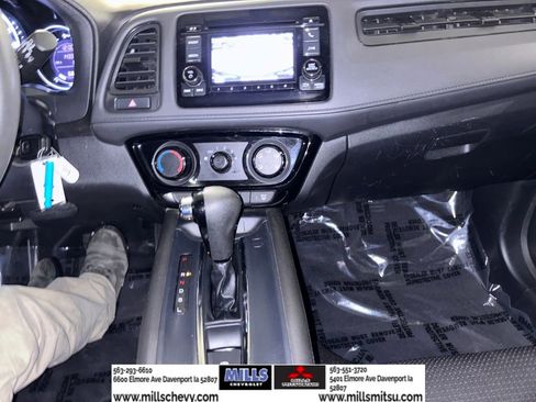 Used 2022 Honda HR-V LX image 19