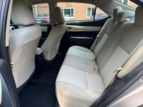 Used 2014 Toyota Corolla LE FWD image 29