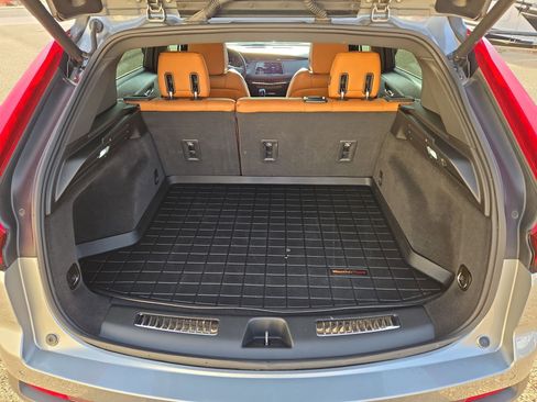 Used 2023 Cadillac XT4 Premium Luxury w/ Technology Package image 12