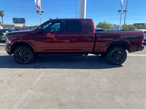 Used 2018 RAM 2500 Laramie w/ Sport Appearance Group AWD/4WD image 10