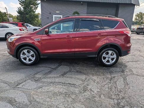 Used 2016 Ford Escape SE w/ Equipment Group 201A AWD/4WD image 3