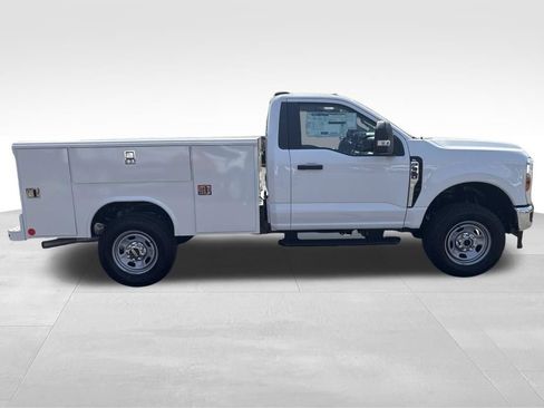 New 2026 Ford F350 XL w/ XL Chrome Package AWD/4WD image 5