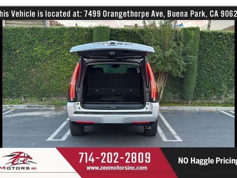 Used 2016 Cadillac Escalade ESV Premium image 16