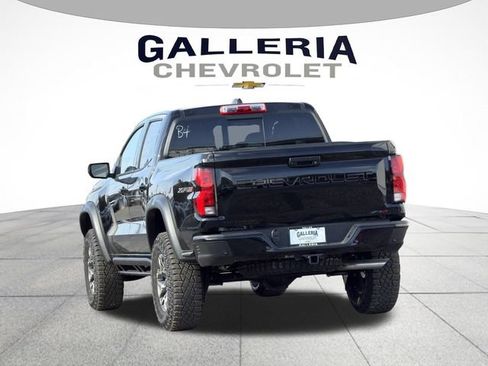 New 2026 Chevrolet Colorado ZR2 w/ Technology Package AWD/4WD image 5