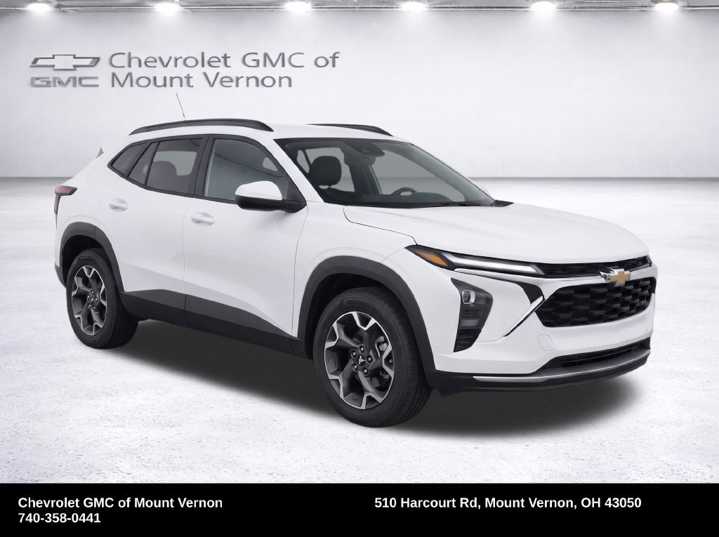Used 2025 Chevrolet Trax LT FWD image 34