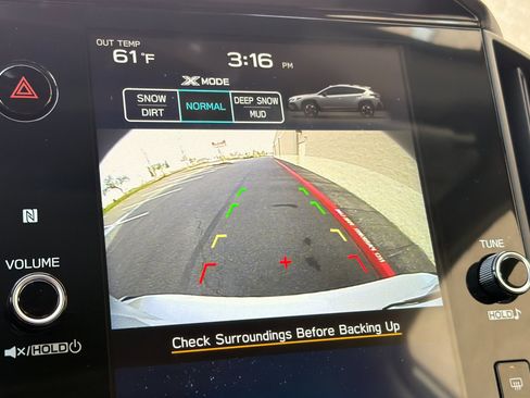 Used 2025 Subaru Crosstrek 2.0i Premium image 19