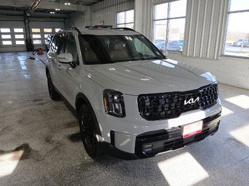 Used 2024 Kia Telluride SX Prestige X-Line image 2