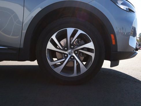 Used 2023 Buick Envision Essence image 5