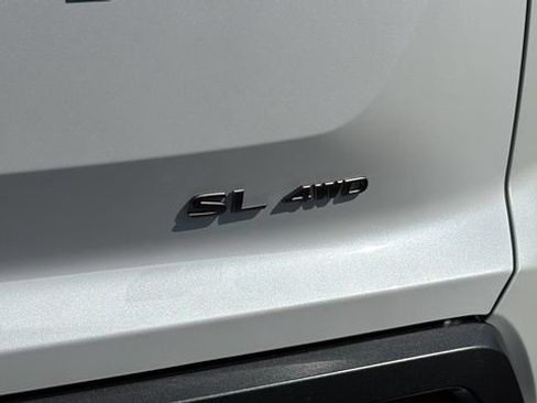New 2026 Nissan Pathfinder SL w/ SL Premium Package AWD/4WD image 11