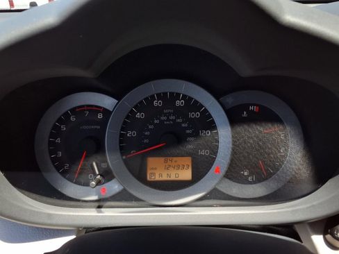 Used 2011 Toyota RAV4 2WD w/ Base L4 Extra Value Pkg image 12