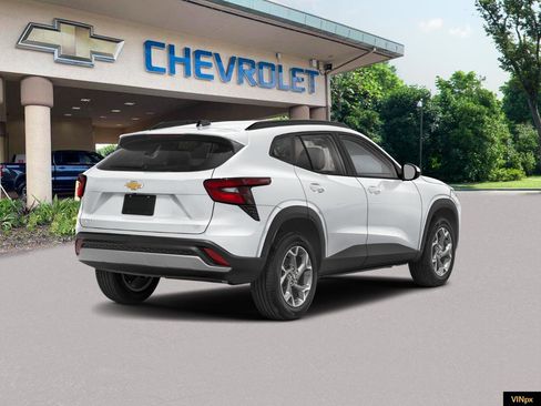 New 2026 Chevrolet Trax LS w/ LS Convenience Package image 2