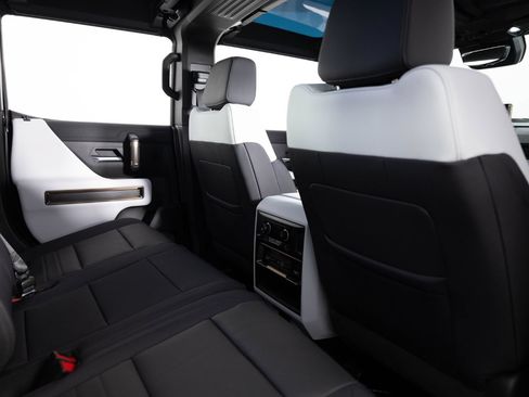 Used 2025 GMC Hummer EV 2X AWD/4WD image 21