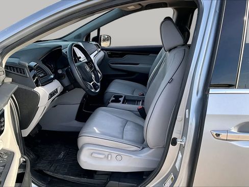 Certified 2024 Honda Odyssey Elite image 8