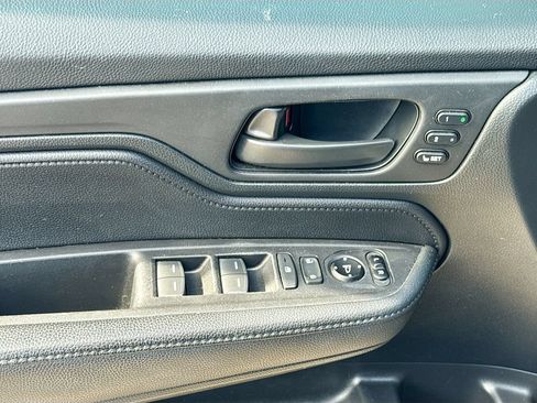 Used 2021 Honda Odyssey EX-L image 18