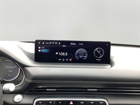 Used 2024 Genesis GV80 2.5T image 18