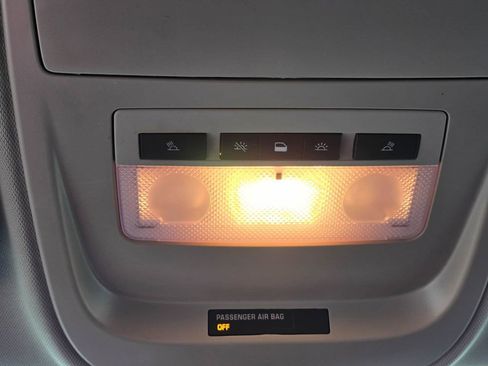 Used 2022 Chevrolet Colorado LT AWD/4WD image 25