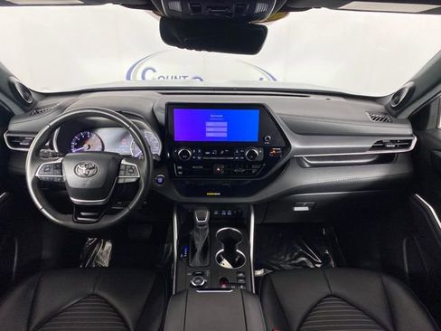 Used 2023 Toyota Highlander XSE image 15