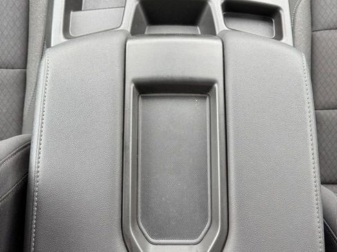 Used 2024 Chevrolet Silverado 1500 LT image 21