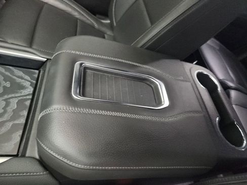 Used 2023 GMC Yukon Denali AWD/4WD image 27