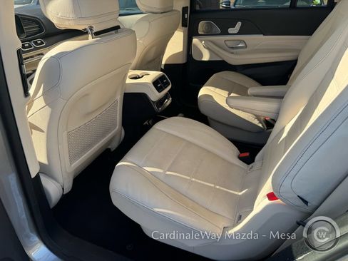 Used 2021 Mercedes-Benz GLS 450 4MATIC image 10
