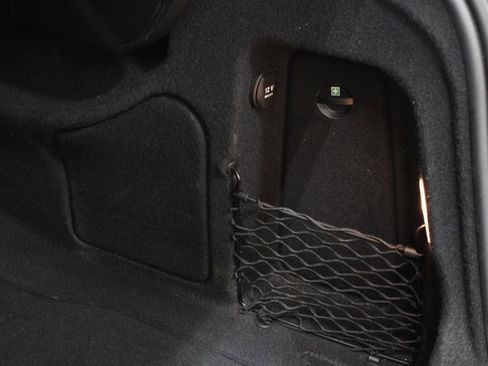 Used 2010 Mercedes-Benz E 350 4MATIC Sedan image 39